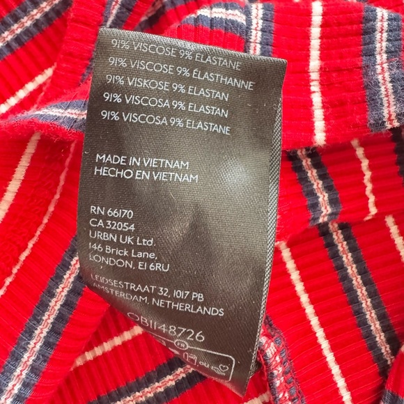 BDG Red and Black Fitted Crop Camisole - Picture 6 of 6